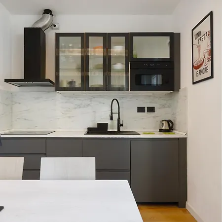 Modern Apartment, In The Center Near *