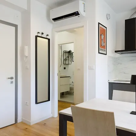 Modern Apartment, In The Center Near *