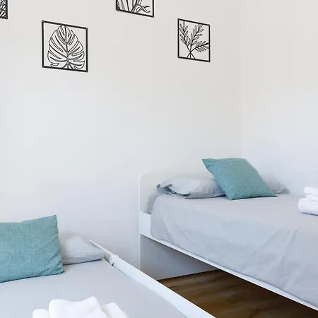Modern Apartment, In The Center Near Apartment