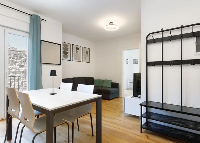 Modern Apartment, In The Center Near * Trieste