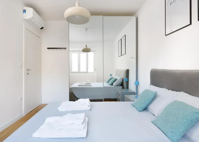 Apartamento Modern Apartment, In The Center Near